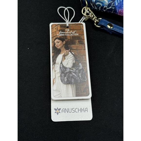 Anuschka Sea Treasures Wallet Wristlet Blue Shells NWT - Picture 2 of 13